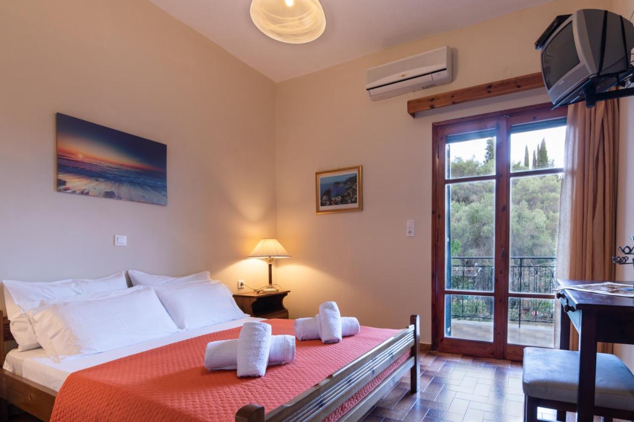 Balis Apartments Палеокастрица Экстерьер фото