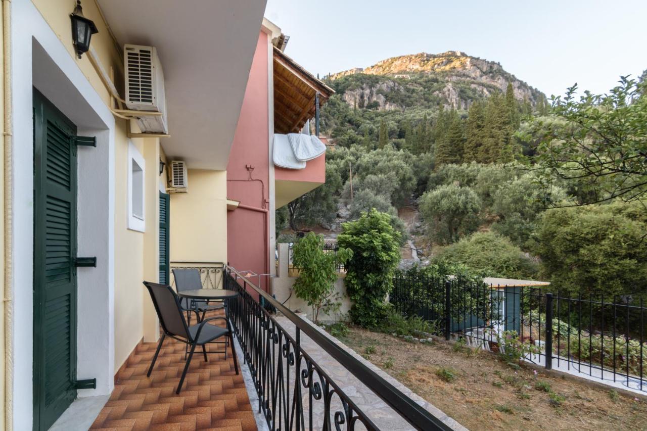 Balis Apartments Палеокастрица Экстерьер фото